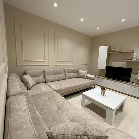 Apartment Beachfront With Balcony