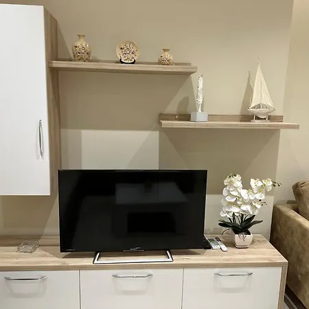 Beachfront With Balcony Vlorë