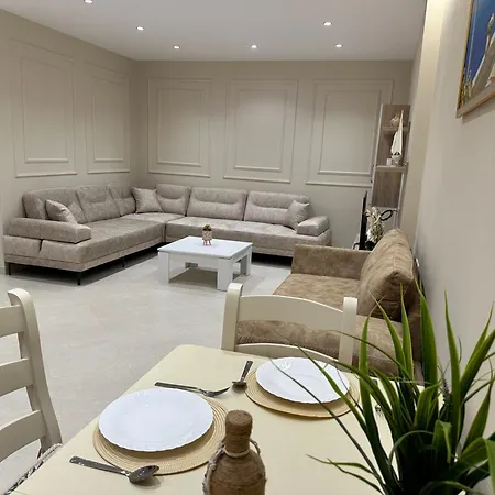 Apartmán Beachfront With Balcony *