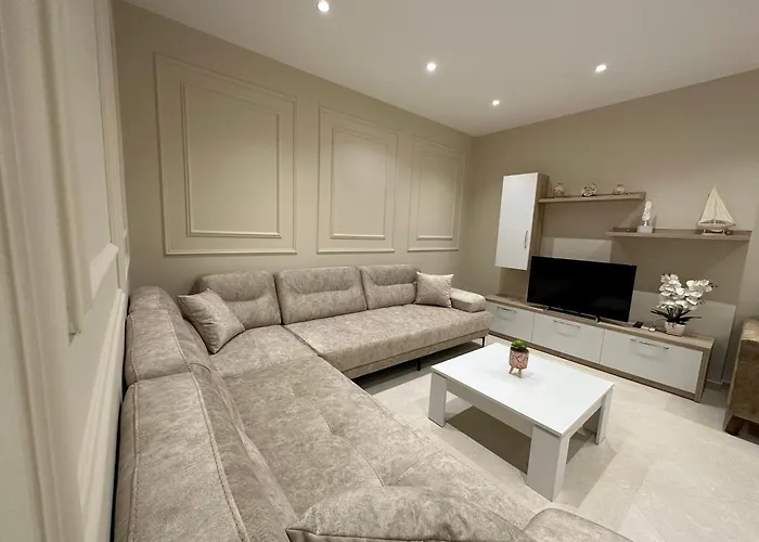 公寓 Beachfront With Balcony