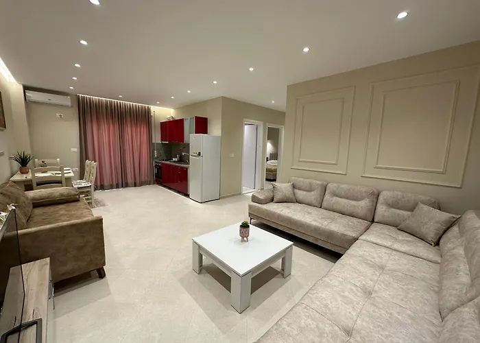 Beachfront With Balcony 公寓