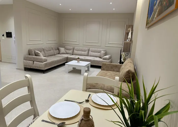 公寓 Beachfront With Balcony *